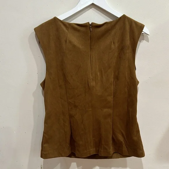Women’s Banana Republic Microsuede sleeveless Top Blouse Size Medium Brown - Picture 3 of 3